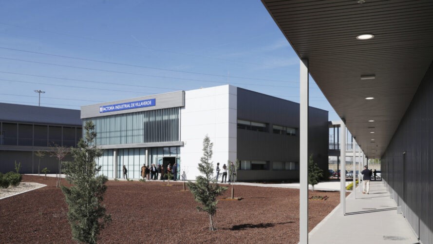 Central courtyard with factory building in the background in Villaverde-